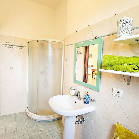 Apartment Il Nido Di Erin Santo Stefano di Magra